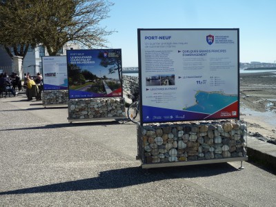 Exposition extérieure à Port Neuf