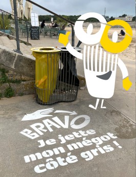 Ville de La Rochelle // Opération de street-marketing pour l'arrivée des nouvelles corbeilles de tri